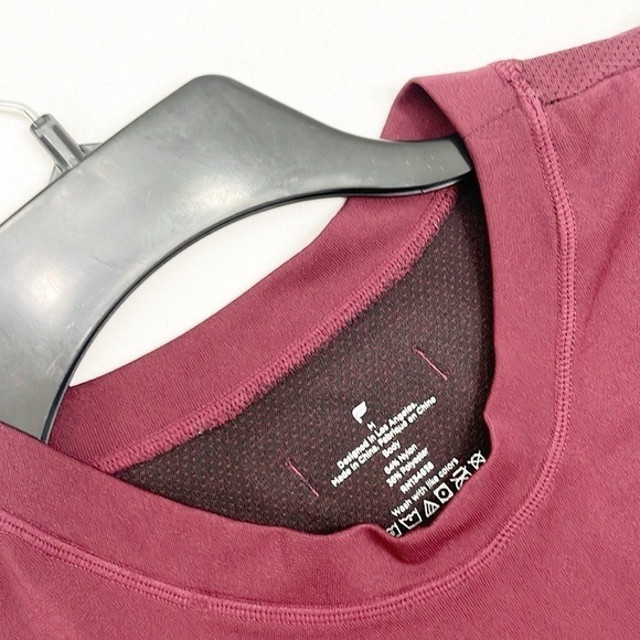 Fabletics wine athletic tank top - Picture 3 of 3